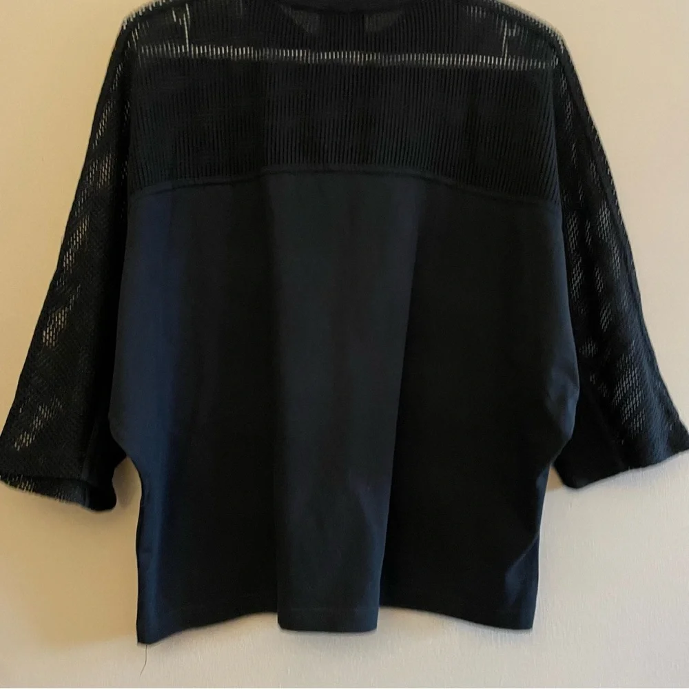 Nike Black Drop Sleeve Mesh Top w 3/4 Sleeve & Cropped Boxy Fit – Size Small EUC - Picture 12 of 14